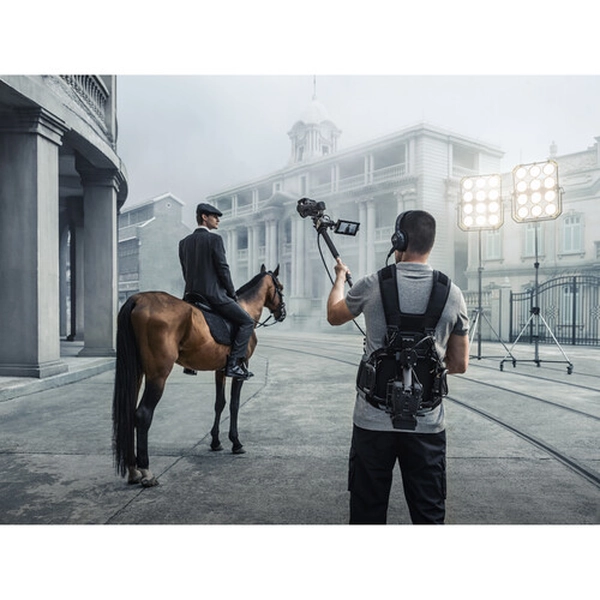 DJI RS3 Pro Gimbal Stabilizer - Image 13