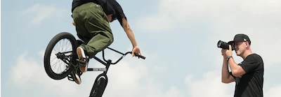 Sony Alpha 7M4K 28-70 mm Mirrorless Camera - Image 9