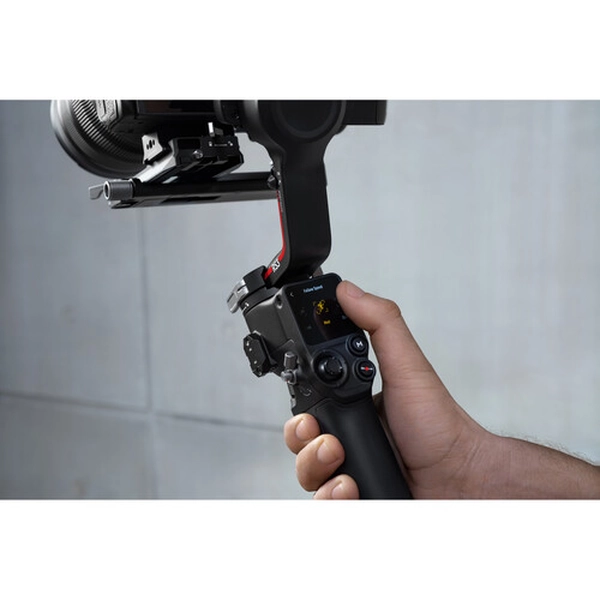 DJI RS3 Pro Combo Gimbal Stabilizer - Image 7