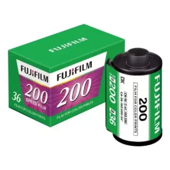 Fujifilm Fujicolor 200 Color Negative Film 35mm Roll Film, 36 Exposures