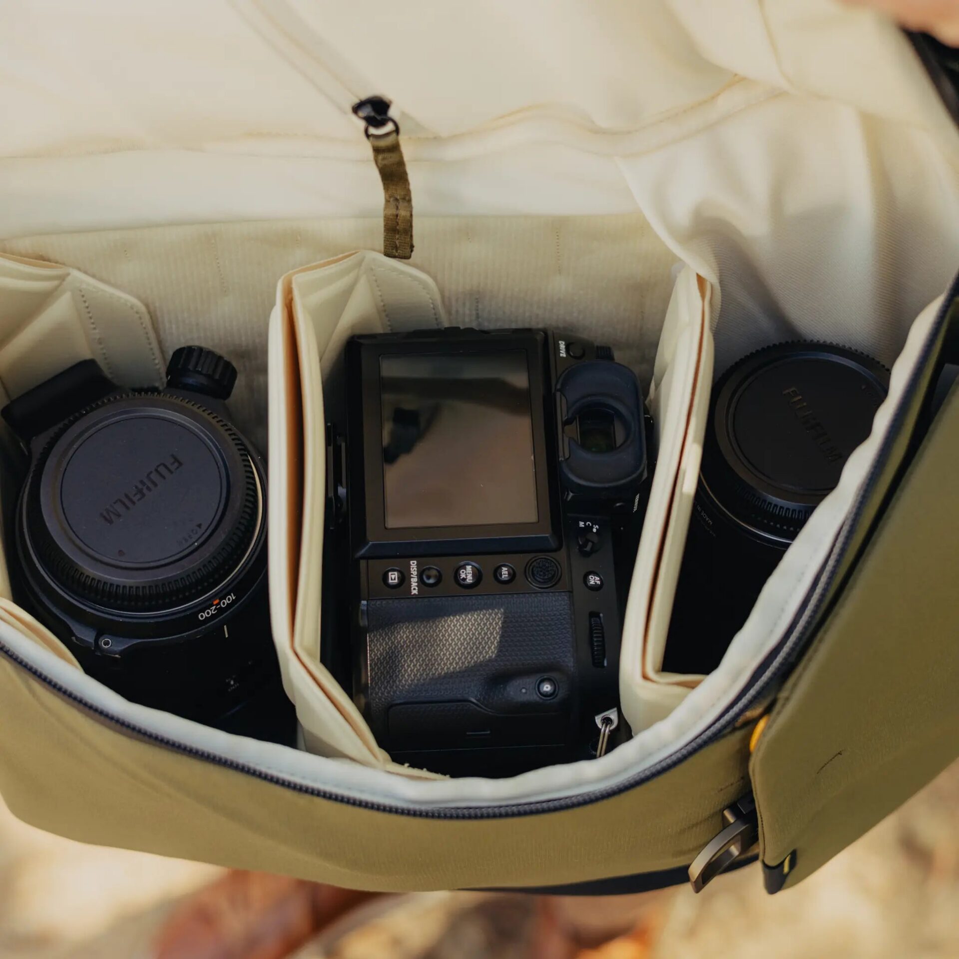 Peak Design Everyday Backpack V2 20L – Expandable Camera Backpack - Image 5