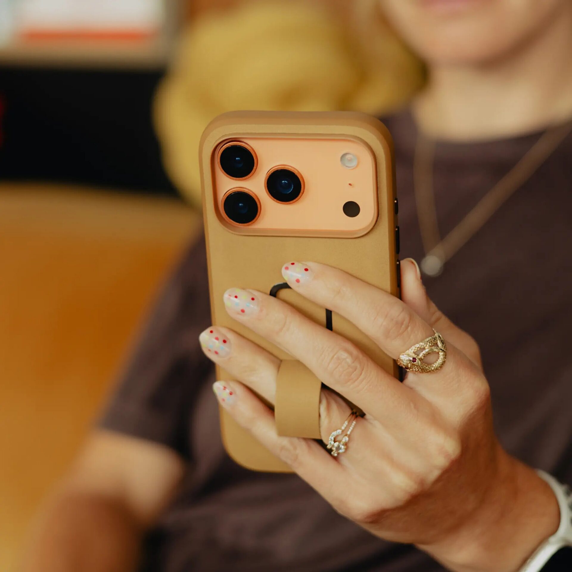 Peak Design Everyday Loop Case for iPhone 17 Pro Max - Image 3